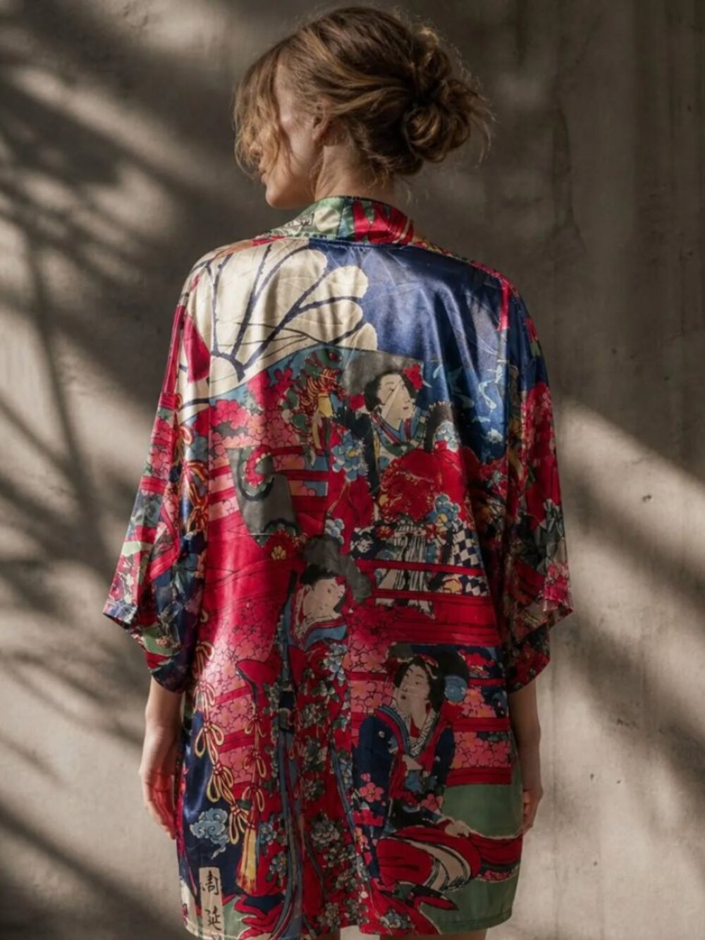 Toyohara Chikanobu Red Geisha Girls Glossy Short Sleeve Kimono Robe Size XL OS - Picture 3 of 9